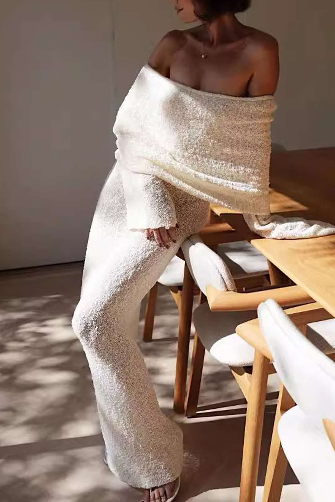 #Color_White