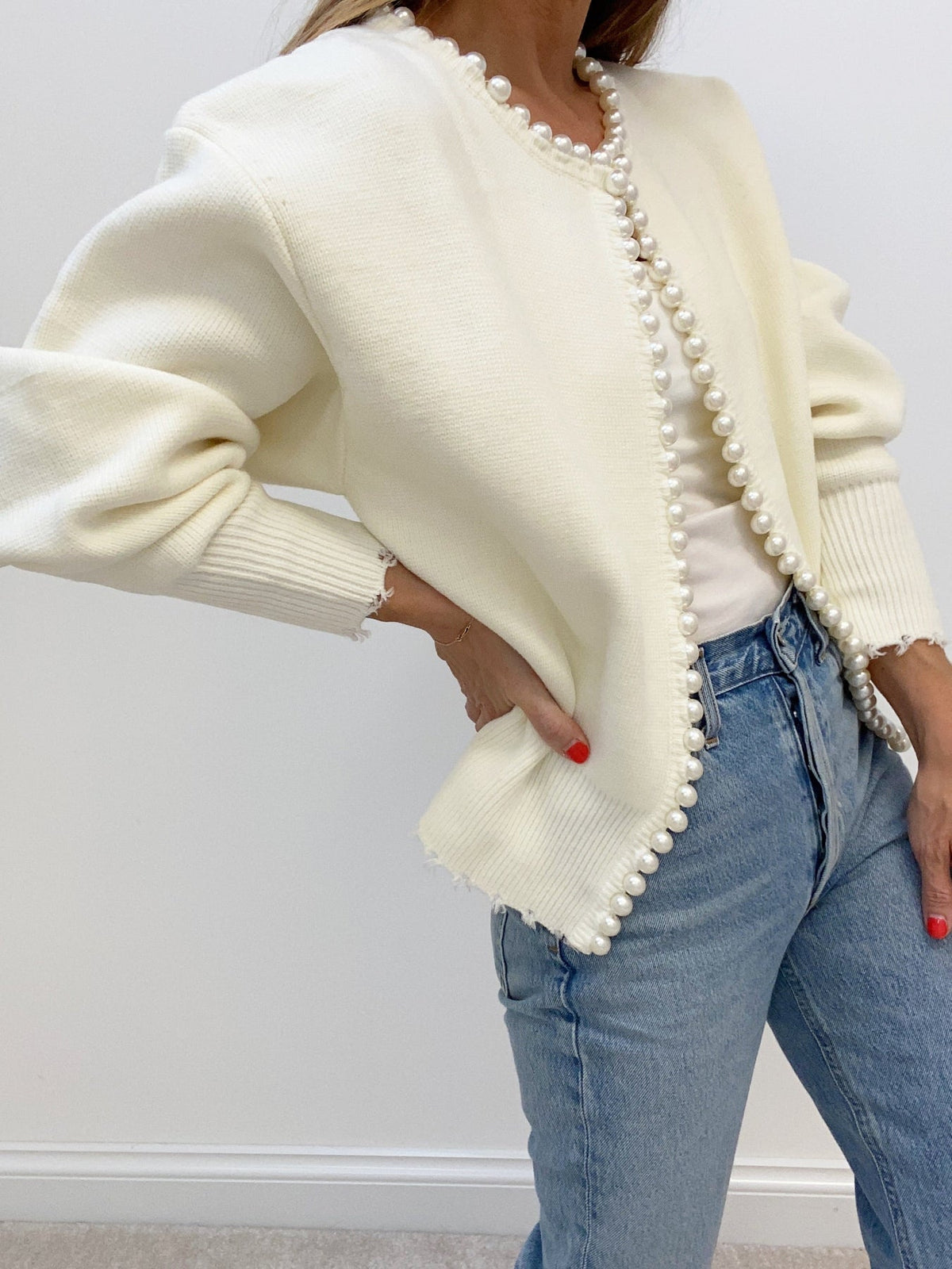 #Color_Ivory