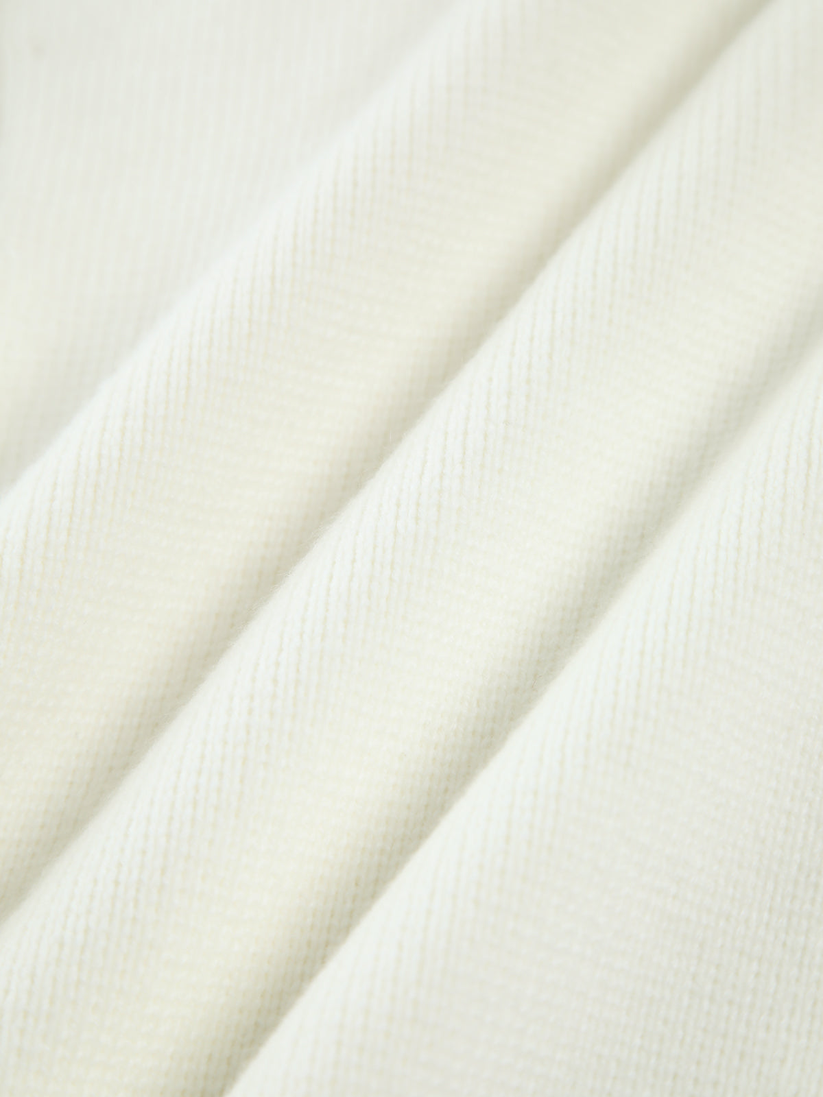 #Color_Ivory