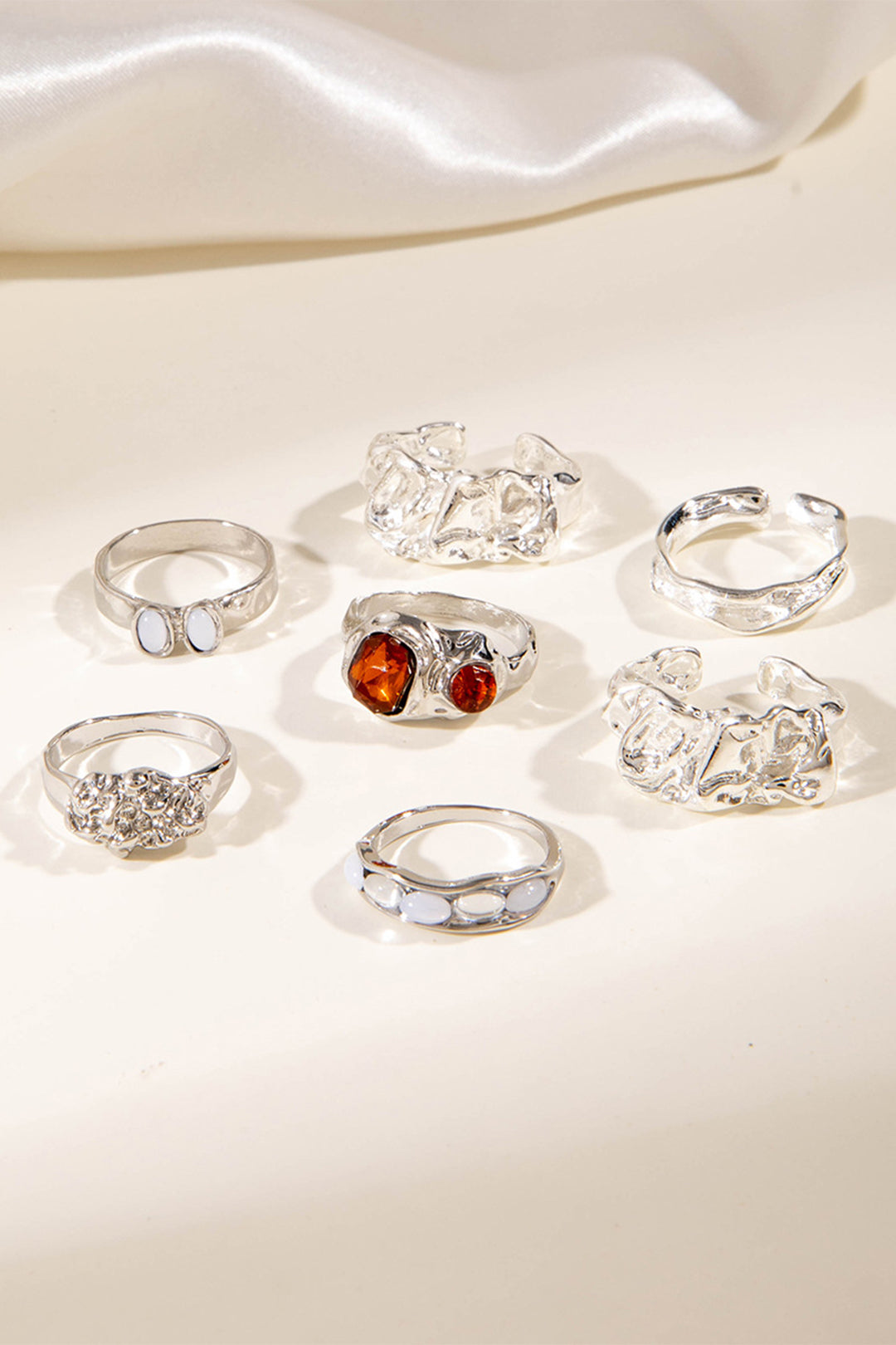 Geometric Irregular Ring Set