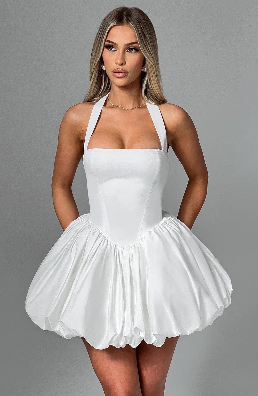 #color_White